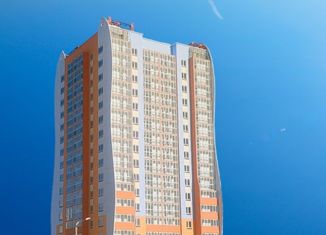 Продаю 2-ком. квартиру, 65 м2, Омск, улица Леонида Маслова, 3, ЖК Регата