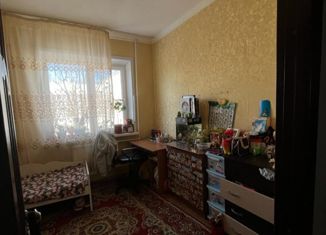 Продам 3-комнатную квартиру, 69 м2, Астрахань, улица Бабаевского, 35к2