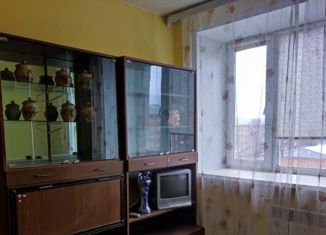 Сдается в аренду однокомнатная квартира, 33 м2, Кемерово, улица Гагарина, 149