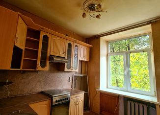 Продаю двухкомнатную квартиру, 58 м2, Колпино, улица Веры Слуцкой, 14