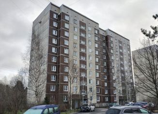 Продам комнату, 59.3 м2, Мурино, Оборонная улица, 18