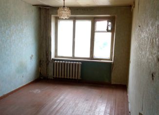 Продам комнату, 250 м2, Ленинградская область, улица Калинина, 39