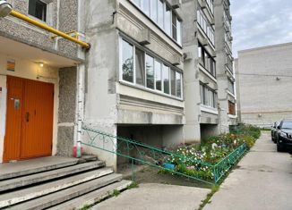 Продам 2-комнатную квартиру, 47.5 м2, Шадринск, улица Свердлова, 56