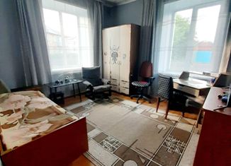 Продается трехкомнатная квартира, 64 м2, Кемеровская область, Гомельская улица, 63