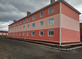 Продается 2-ком. квартира, 52 м2, поселок городского типа Емельяново, Посадская улица, 19