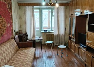 Продается 3-комнатная квартира, 58 м2, Кстово, улица Мира, 7А