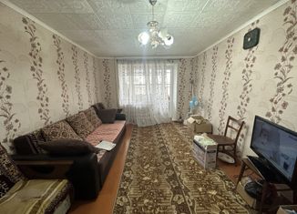 Продаю трехкомнатную квартиру, 59 м2, Еманжелинск, улица Титова, 2А