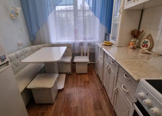 Продается 4-комнатная квартира, 63 м2, Гусиноозёрск, Комсомольская улица, 23
