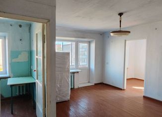 Продам 2-комнатную квартиру, 41.2 м2, Троицк, улица имени Н.К. Крупской, 14