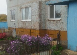 Продаю трехкомнатную квартиру, 58 м2, поселок Светлый, Степная улица, 2