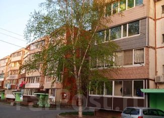 Продам 3-ком. квартиру, 65 м2, посёлок городского типа Новошахтинский, Юбилейная улица, 3