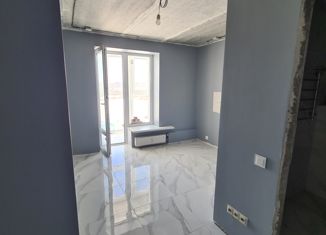 Продаю 2-ком. квартиру, 54.3 м2, поселок городского типа Стройкерамика, улица Тополей