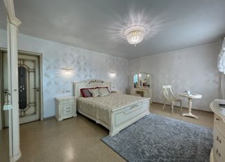 Продается 4-комнатная квартира, 162.36 м2, Якутск, улица Ларионова, 2, 203-й микрорайон