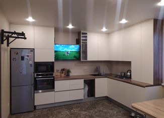 Продается 3-комнатная квартира, 66.7 м2, Ярославль, ЖК Волжские Пенаты, улица Стопани, 8