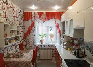 Продажа 2-комнатной квартиры, 49.2 м2, Кемеровская область, улица Макаренко, 6