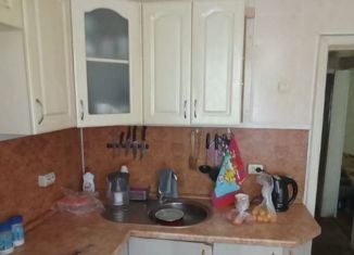 Продаю 1-ком. квартиру, 31 м2, Малоярославец, улица Кирова, 6