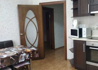 Сдам 1-комнатную квартиру, 50 м2, Краснодар, улица Архитектора Ишунина, 3