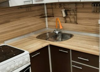 Продаю трехкомнатную квартиру, 48 м2, Лесосибирск, 5-й микрорайон, 10