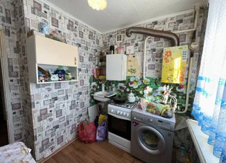 Продаю двухкомнатную квартиру, 46.3 м2, Белебей, улица Революционеров, 2