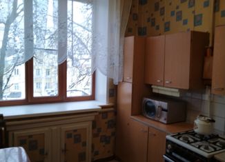 Продам двухкомнатную квартиру, 58 м2, Обнинск, проспект Ленина, 34