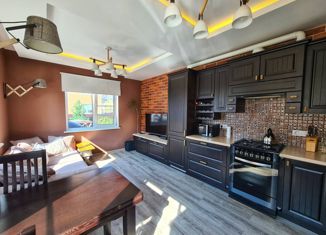 Продам таунхаус, 90 м2, коттеджный посёлок Шагрово, улица Есенина, 16