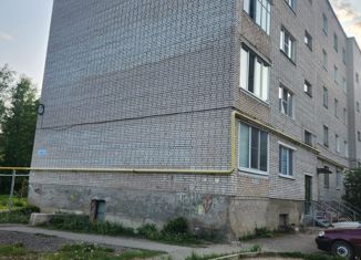 Двухкомнатная квартира на продажу, 49.2 м2, Чудово, улица Большевиков, 26