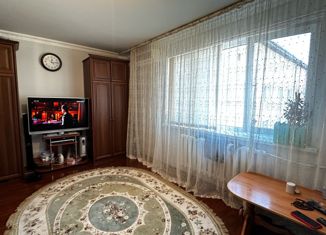 Продается 1-комнатная квартира, 40 м2, Нальчик, улица Киримова, 138, район Аэропорт