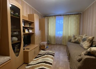 Продается двухкомнатная квартира, 47.5 м2, поселок городского типа Молочный, улица Гальченко, 3