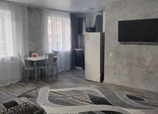 Продам 2-ком. квартиру, 42 м2, Приморский край, улица Горького, 45