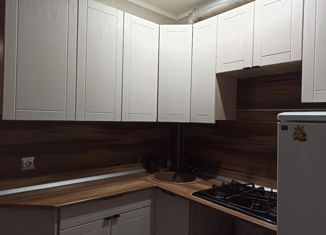 Сдача в аренду 3-комнатной квартиры, 50.1 м2, Мелеуз, 32-й микрорайон, 13