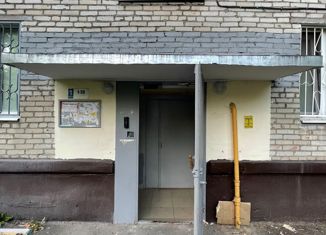 Продам 4-комнатную квартиру, 62 м2, Подольск, проспект 50 лет Октября, 19