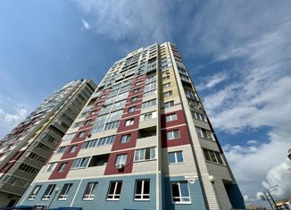 Продам однокомнатную квартиру, 39 м2, Брянск, Советская улица, 105А, Советский район