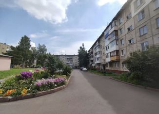 Продажа 2-комнатной квартиры, 44.4 м2, Кемерово, проспект Шахтёров, 36А