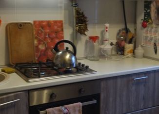 Продаю 2-ком. квартиру, 47.5 м2, Нижний Новгород, улица Радио, 9, улица Радио