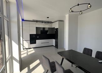 Продажа трехкомнатной квартиры, 70 м2, Крымск, улица Маяковского, 108