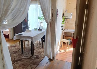 Продается двухкомнатная квартира, 45 м2, посёлок городского типа имени Морозова, улица Спорта, 4