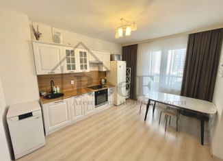 Продаю 3-ком. квартиру, 74.8 м2, Екатеринбург, улица Начдива Васильева, 14/2, улица Начдива Васильева