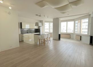 Продаю двухкомнатную квартиру, 90.4 м2, Москва, улица Пырьева, 9к2, улица Пырьева