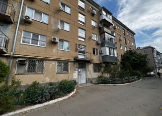 Продается 2-комнатная квартира, 48 м2, Новороссийск, улица Видова, 164