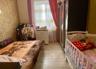 Продаю 2-ком. квартиру, 43.3 м2, Гуково, улица Льва Толстого, 35