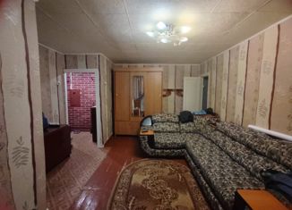 Продам двухкомнатную квартиру, 42 м2, посёлок Солонцы, улица Новостроек, 3