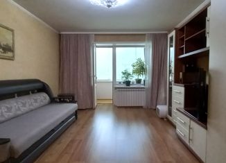 Продам 3-ком. квартиру, 60 м2, Горно-Алтайск, улица Григория Чорос-Гуркина, 60