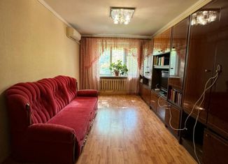 Продаю трехкомнатную квартиру, 62.3 м2, Татарстан, улица Кулахметова, 9