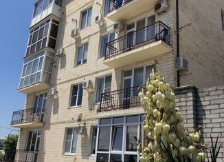 Продажа 2-ком. квартиры, 50.4 м2, Геленджик, улица Тельмана, 109