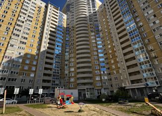 Продается 1-ком. квартира, 47.2 м2, Екатеринбург, метро Динамо, Комсомольская улица, 78