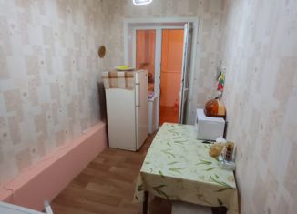 Продам 3-ком. квартиру, 62 м2, Элиста, 5-й микрорайон, 7, 5-й микрорайон