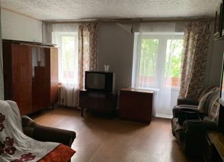 Продам 1-ком. квартиру, 35 м2, Ржев, улица Белинского, 72