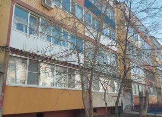 Продаю 3-ком. квартиру, 60 м2, село Александров Гай, улица Красного Бойца, 57