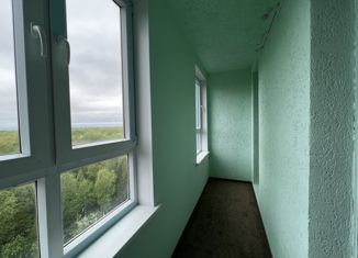 2-комнатная квартира на продажу, 61.3 м2, Тобольск, 15-й микрорайон, 27