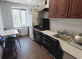 Двухкомнатная квартира на продажу, 50.1 м2, Боровичи, Рабочая улица, 1